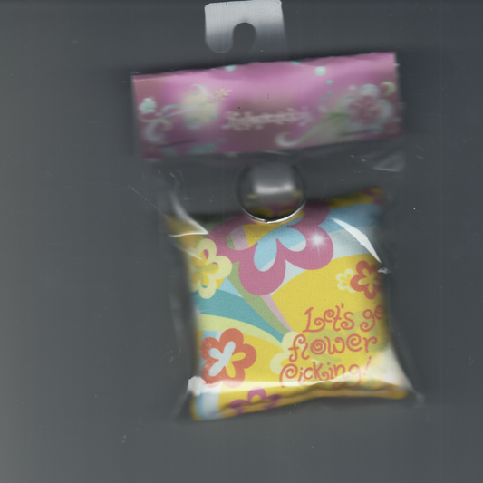 FLOWER PICKING PILLOW KEYCHAIN